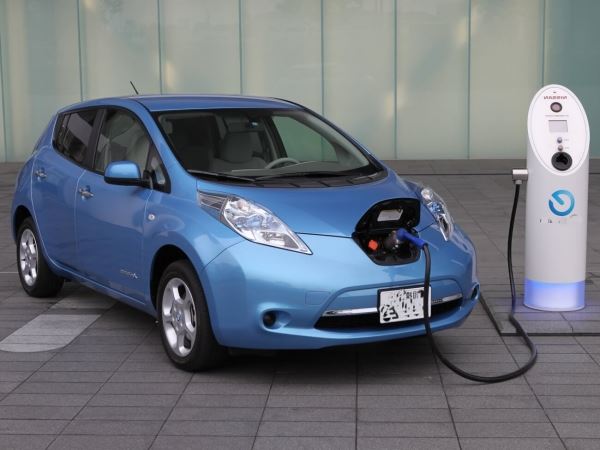Nissan планирует увеличить производство электромобилей в США