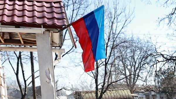 ЛНР может открыть в российских регионах свои консульства