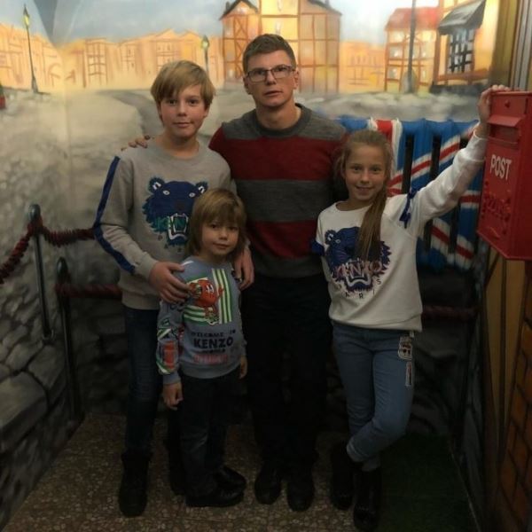 «Попытка давления на меня»: Андрей Аршавин прокомментировал скандалы с Юлией Барановской и Алисой Кузьминой и рассказал о воспитании детей